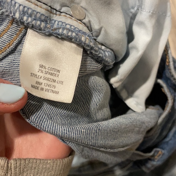 Harper Distressed Jean Shorts size 28 - Picture 3 of 6